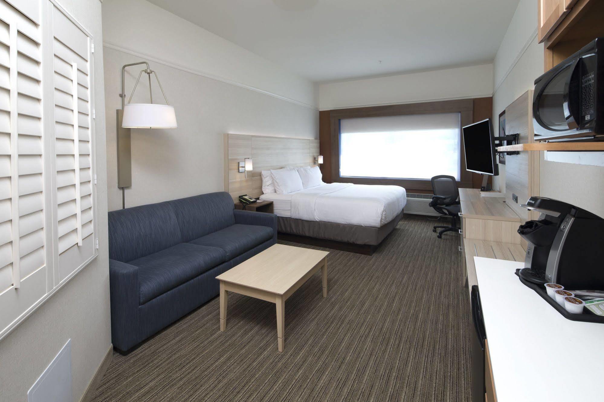 Holiday Inn Express & Suites La Porte By Ihg Exteriér fotografie